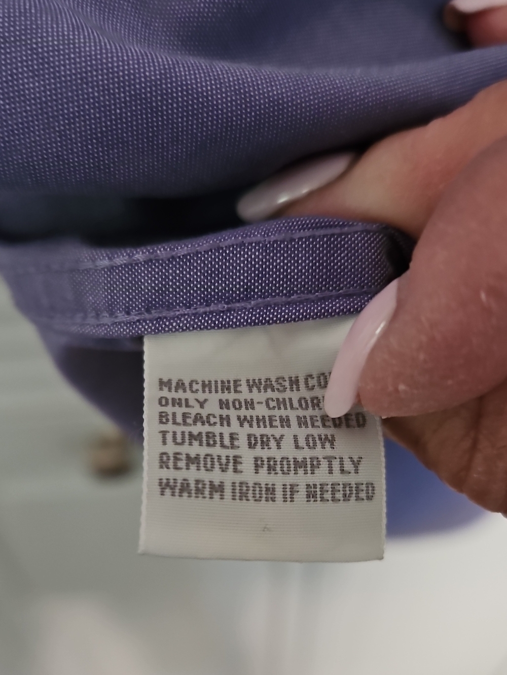 Foxcroft Lavender No-Iron Shape Fit Button-Front Women's Blouse Sz 18 - Picture 6 of 6